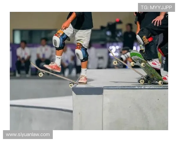 滑板战术解析：上海滑板队如何运用包夹体系提升团队协作与竞技水平